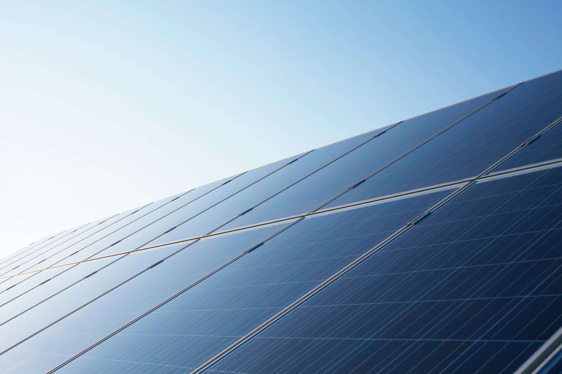 The Ultimate Guide to Choosing the Right Solar Panels for Your Home