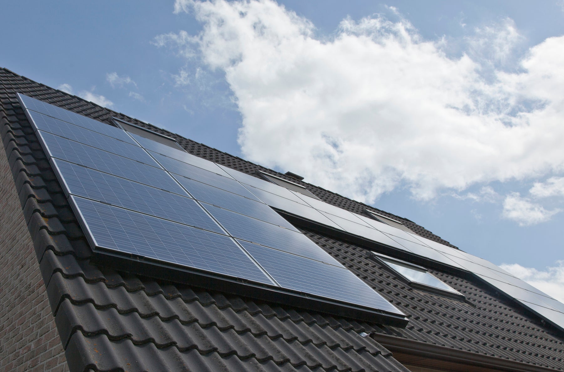 Solar Panels 101: Understanding the Basics of Residential Solar Power Systems